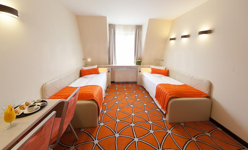 Hotel Eclipse Domasław Rum bild